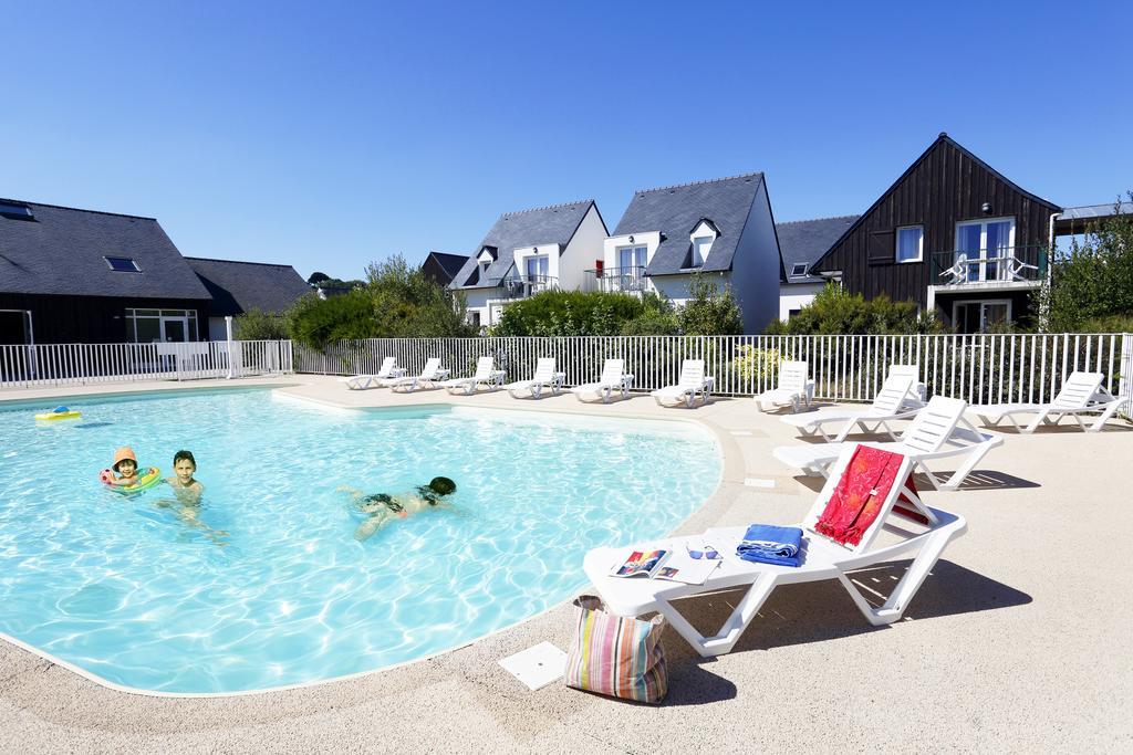 Residence Nemea Les Roches Saint-Pol-de-Leon Exterior photo