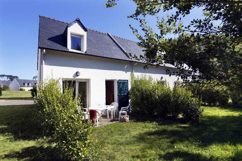 Residence Nemea Les Roches Saint-Pol-de-Leon Exterior photo
