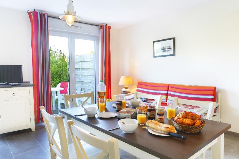 Residence Nemea Les Roches Saint-Pol-de-Leon Exterior photo